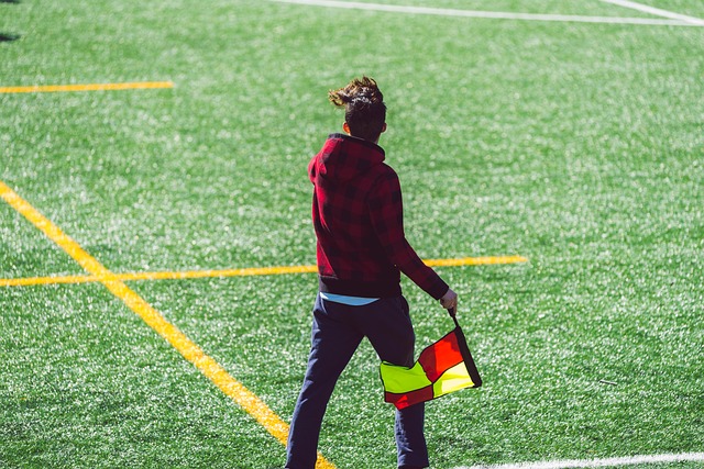 许多球迷不 许多球迷不